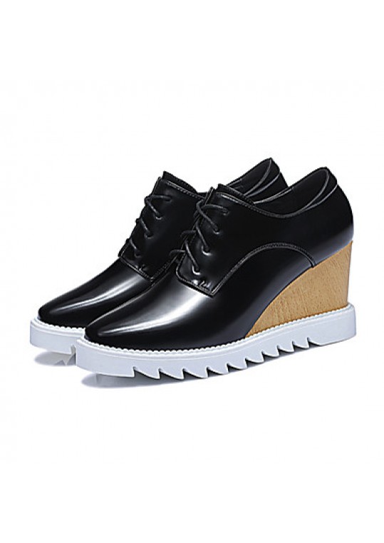 Women's Shoes Leatherette Wedge Heel Wedges Fashion Sneakers Office & Career / Dress / Casual Black / White